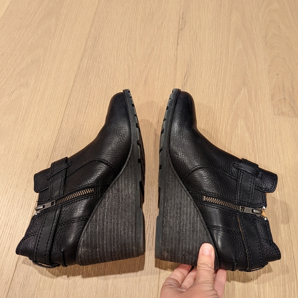 Black Leather Wedge Ankle Boots Sperry Gold Cup - Picture 2 of 10